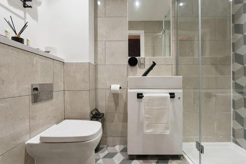 House Of Suede By Unis Estates Apartment Sheffield